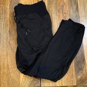 Street To Studio Pant II 
Unlined Online Only 28"